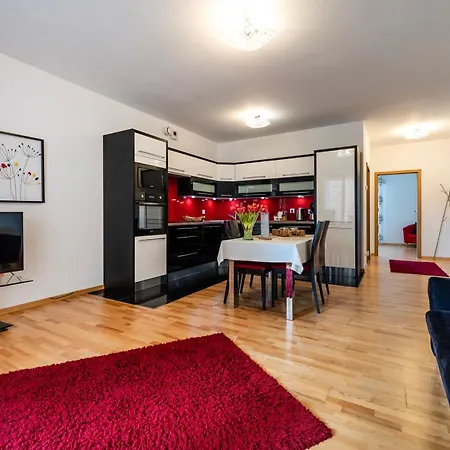 Rimini Moxy Te&am Old Town Free Parking Dworzec 5 Min 크라쿠프