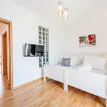 Rimini Moxy Te&am Old Town Parking Dworzec 5 Min شقة كراكوفيا